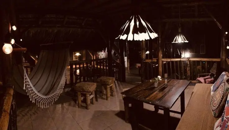 La Facha Hostel Restaurant Surf - Lobi