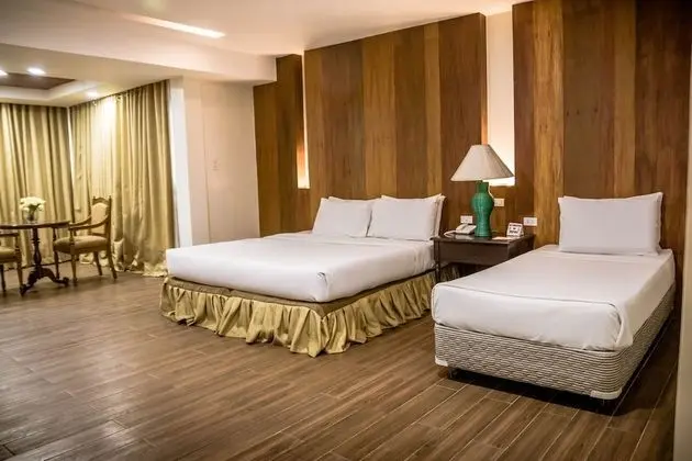 La Fiesta Hotel