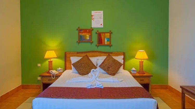 La Fontaine Rose Beach Resort