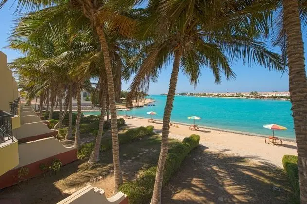 La Fontaine Rose Beach Resort