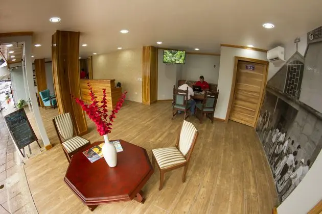 La Fortuna Downtown Boutique Hotel - Lobi