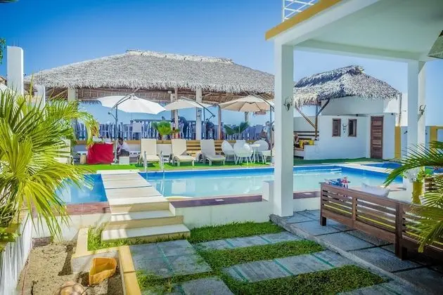 La Fourmi Hôtel - Havuz