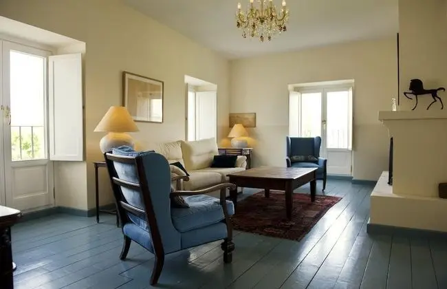 La Fuente De La Higuera