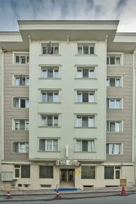 La Garden Hotel
