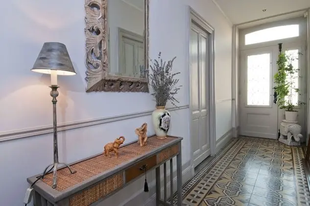 La Grande Maison-Allemans - İç Mekan