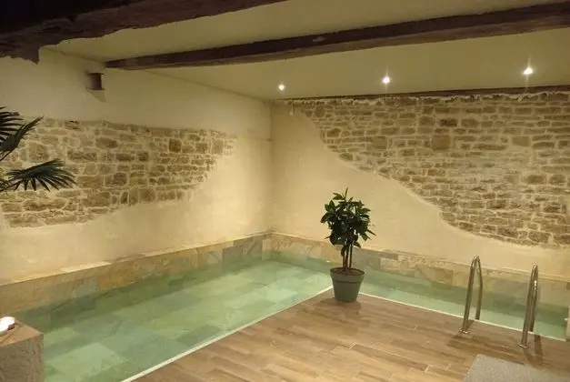 LA GRANGE DES FRANGINES - Havuz