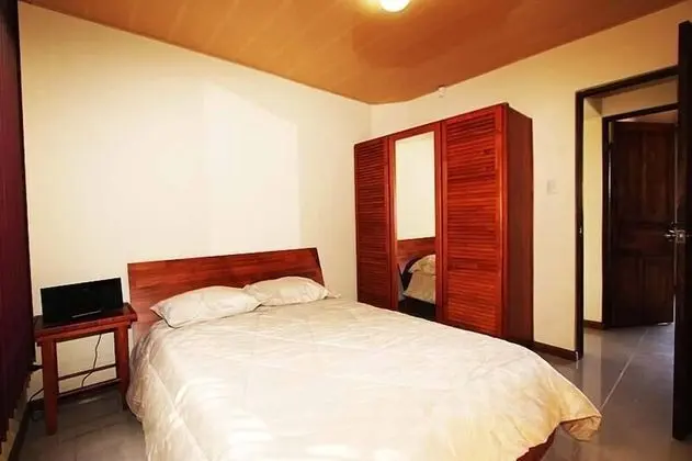 La Jacaranda Luxury Condos - Oda