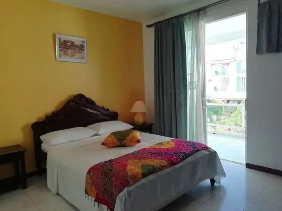 La Joliette Bungalow - Opposite Pereybere Beach - Oda