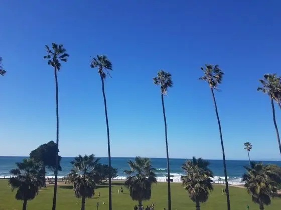 La Jolla Cove Suites