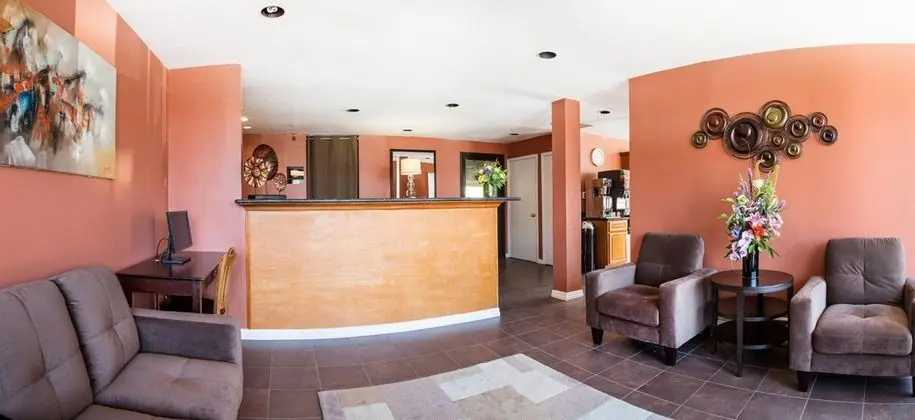 La Luna Inn - Lobi