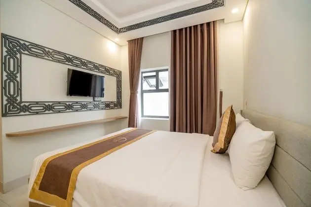 La Lune Hotel