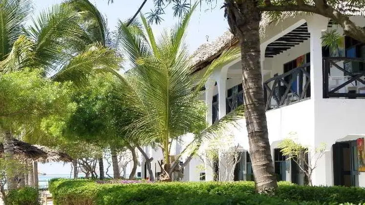 La Madrugada Beach Hotel & Resort