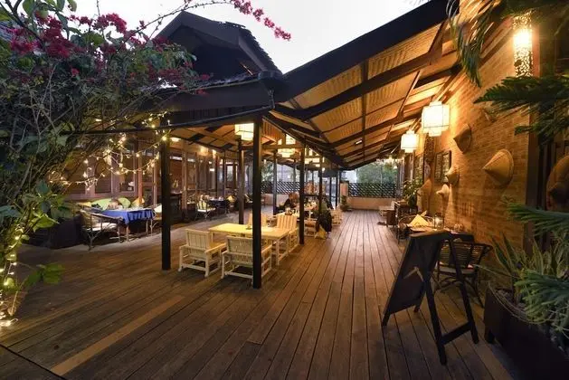 La Maison Birmane Boutique Hotel - Lobi