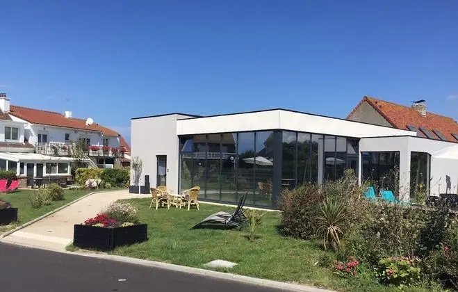La Maison Blanche - Havuz