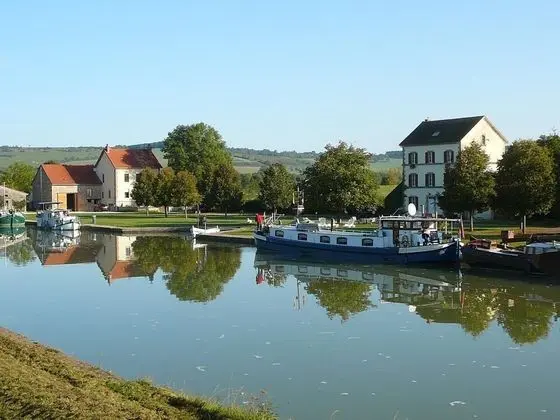 La Maison Du Canal - Dış Mekan