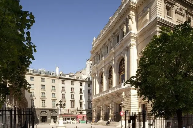 La Maison Favart
