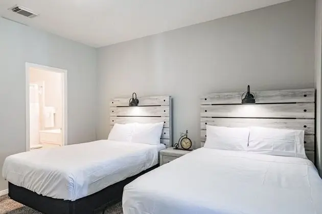 La Maison Heights in Houston Heights, Luxury Stays, Work-cation, High Speed Wifi - Oda