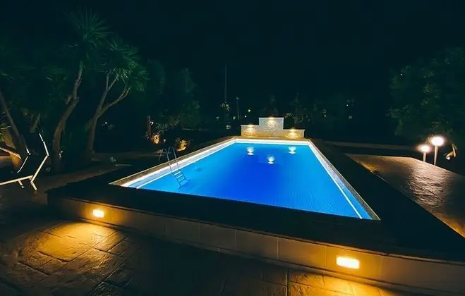 La Maison One B&B - Havuz