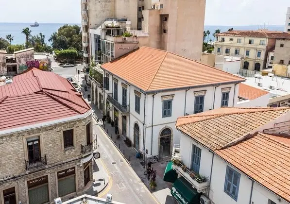 La Maltese Mansion