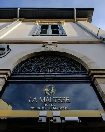 La Maltese Mansion - Dış Mekan