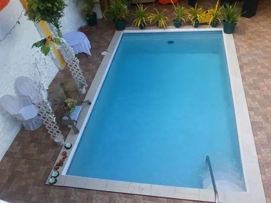 La Mamre Guest House - Havuz