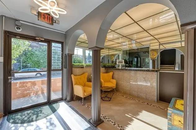 La Mirage Inn - Hollywood - Lobi