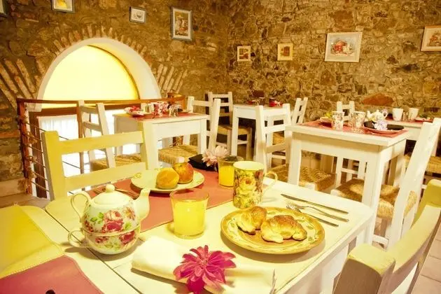 Hotel La Misión - Yerinde Yemek