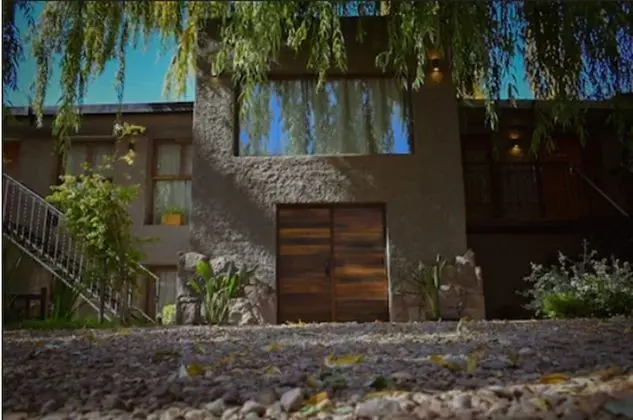 La Misión Guest House