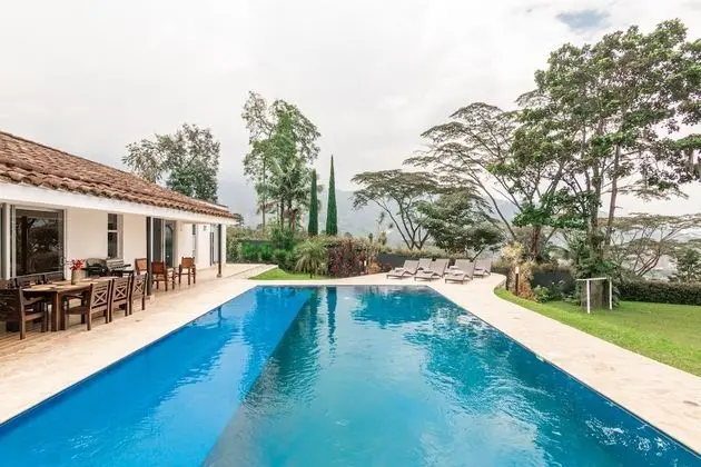La Oculta Luxe Mansion Pool & Jacuzzi
