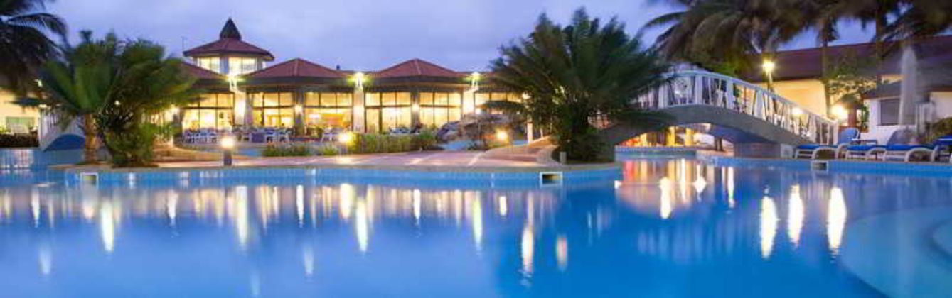 La Palm Royal Beach Hotel