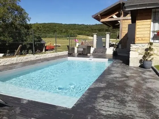 La Pause en Bugey - Havuz