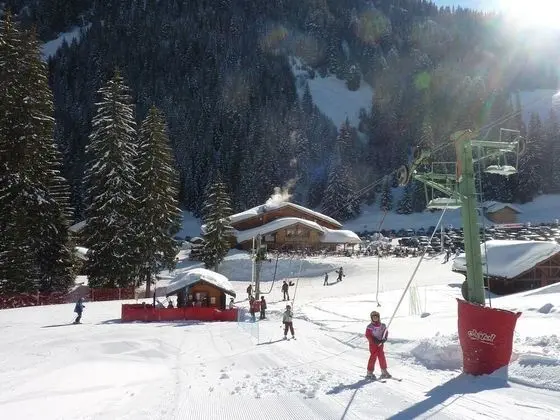 La Perdrix Blanche - Dış Mekan