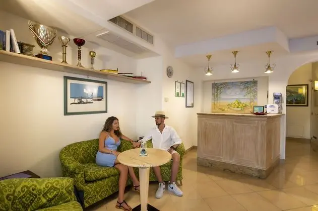 Hotel La Pergola - Lobi