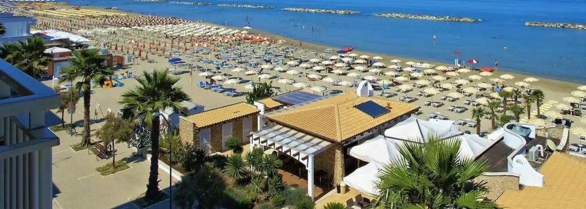 Hotel La Perla - Plaj