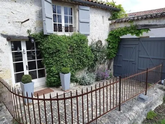 La Petite Maison - Lobi