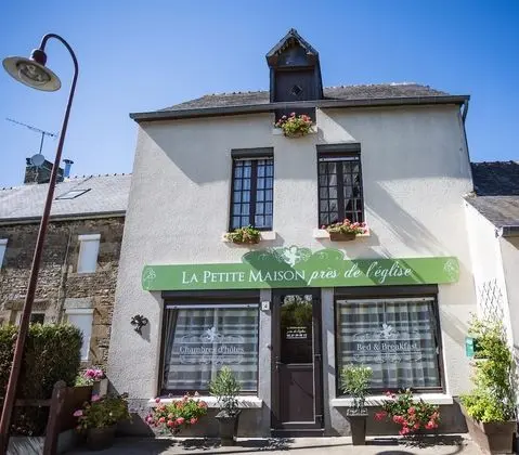 La Petite Maison près de l'Eglise - 1