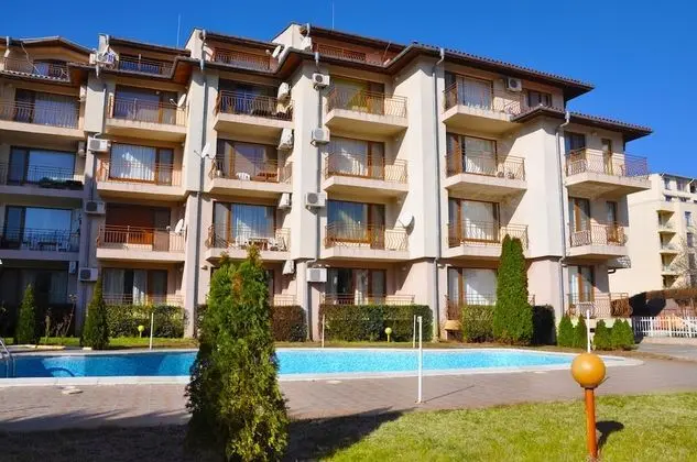 La Playa Apartments - Havuz