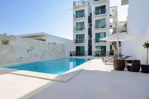La Playa Condo Hotel - Havuz