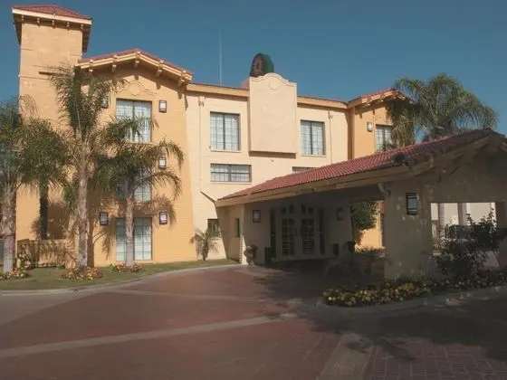 La Quinta Bakersfield