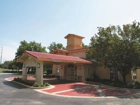 La Quinta Inn Kansas City Lenexa