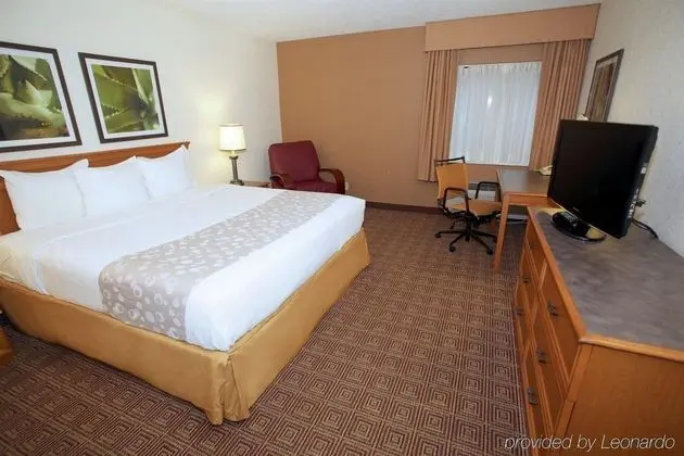 La Quinta Inn Milwaukee Glendale Hampton Avenue