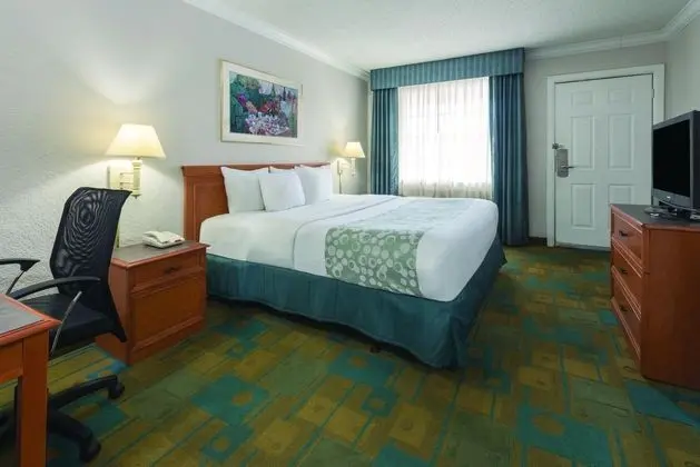 La Quinta Inn New Orleans Causeway - Genel