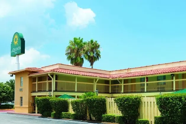 La Quinta Inn New Orleans Causeway - Genel