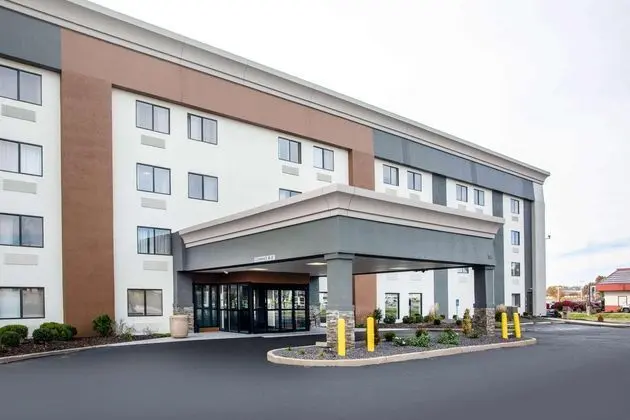 LA QUINTA INN ST LOUIS HAZELWOOD AIRPORT NORTH