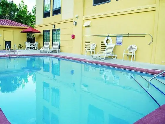 La Quinta Inn & Suite Panama City - Genel