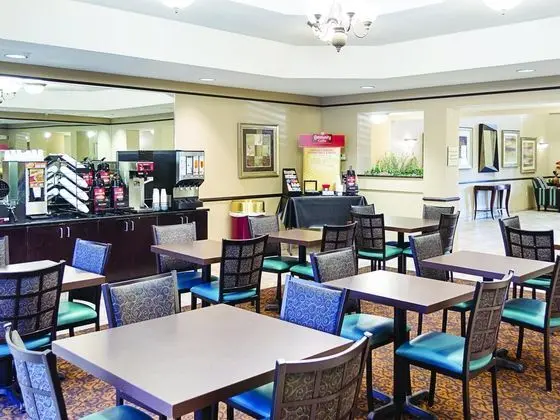 La Quinta Inn & Suite Panama City - Genel