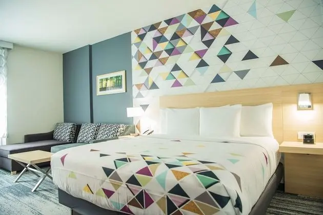 La Quinta Inn & Suite by Wyndham Lake City - Oda