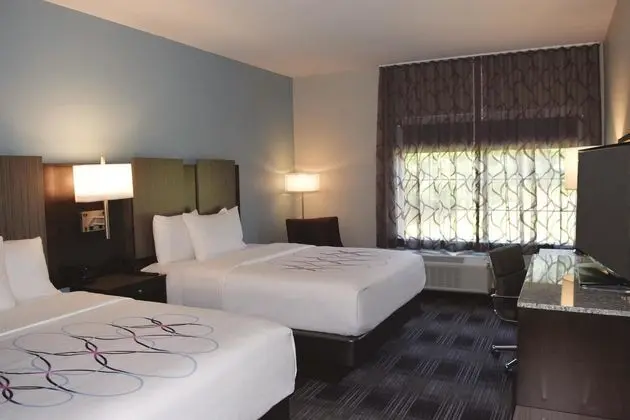 La Quinta Inn & Suites Aberdeen-APG