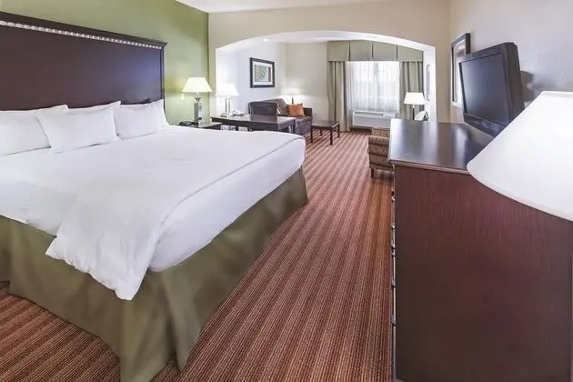 La Quinta Inn & Suites Allen at the Village
