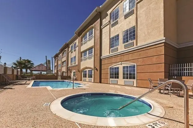 La Quinta Inn & Suites Angleton